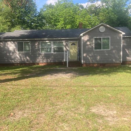 Mad Hatter Hideaway Sumter Bagian luar foto