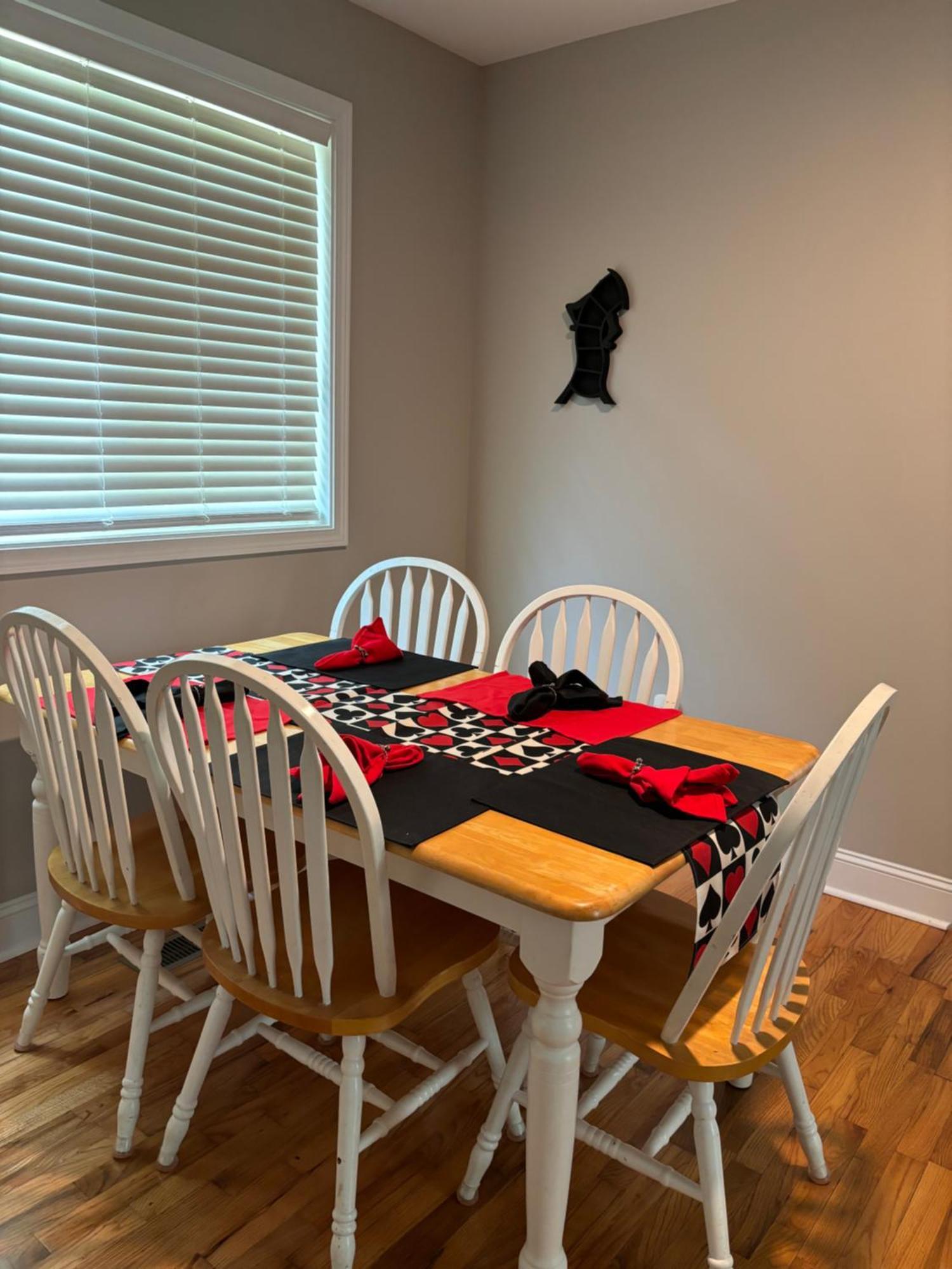 Mad Hatter Hideaway Sumter Bagian luar foto