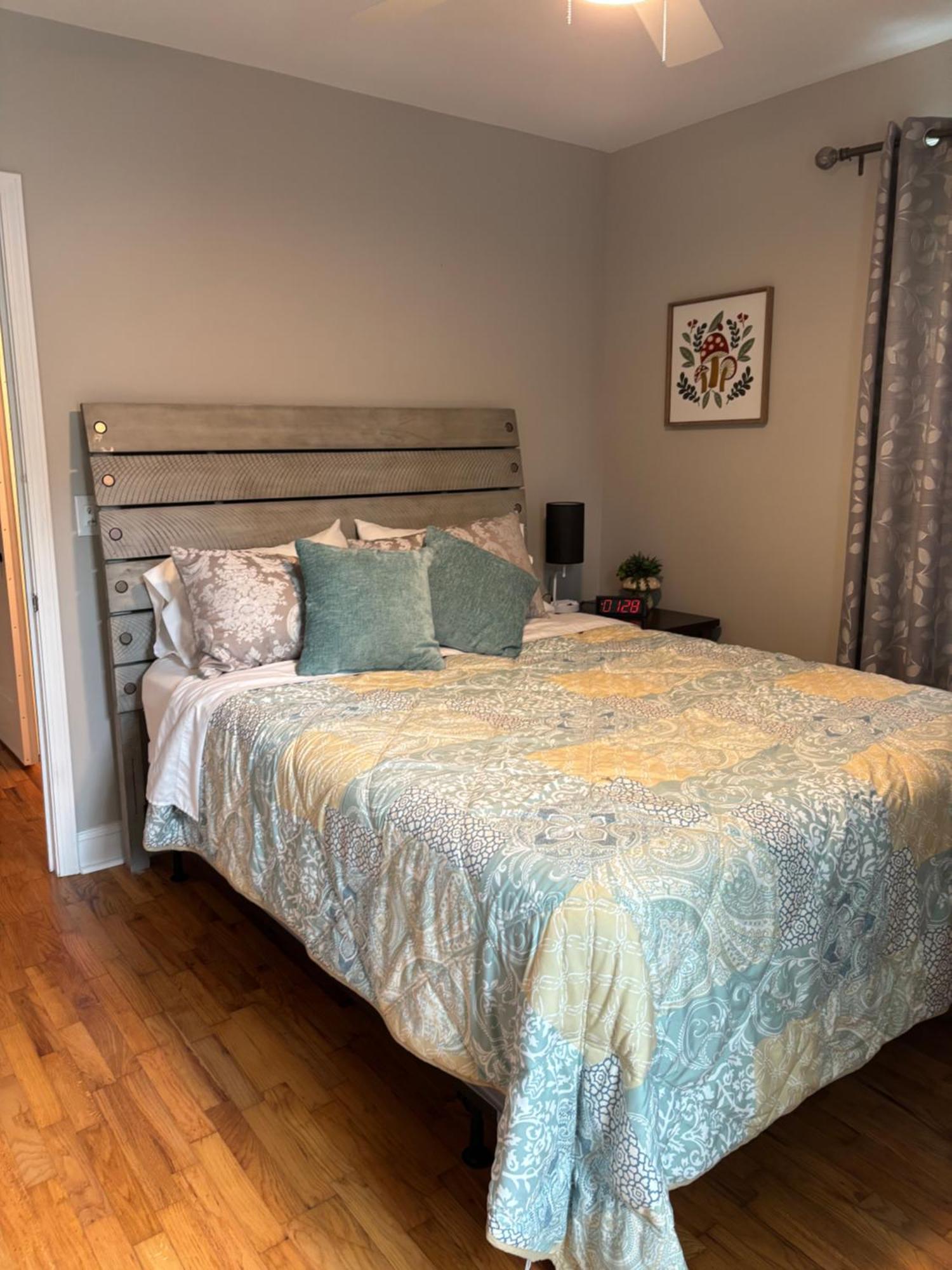 Mad Hatter Hideaway Sumter Bagian luar foto